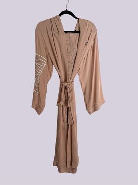 Everlast Taupe Robe with Front Tie and Sleeve Logo